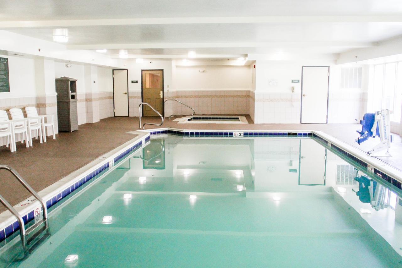 Country & By Radisson, Chester, Va 2* Chester