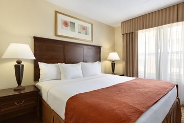 Country & By Radisson, Chester, Va Hotel 2*